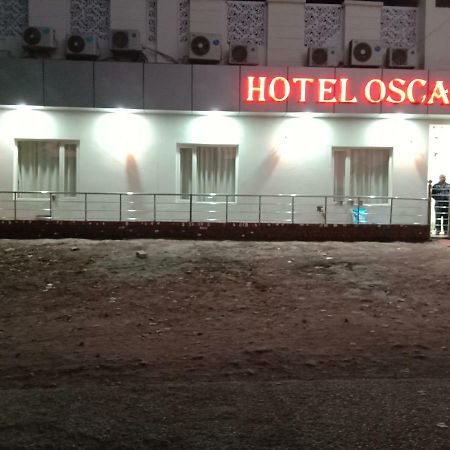 Oscar Banquet And Hotel Kālka 外观 照片